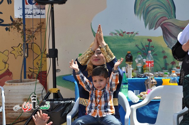 كفرقاسم – فيديو: بساتين الامل, السلام , والمحبة تحتفل بعيد الام على انغام عمو انس وجوقته ..